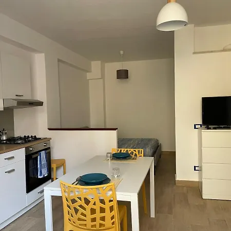Apartment Casa Di Leda 1 *