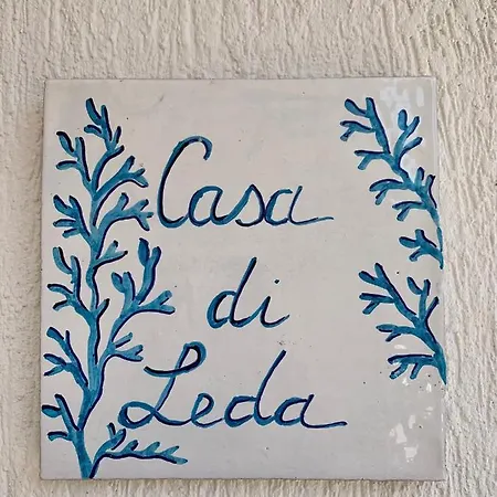 Casa Di Leda 1 *